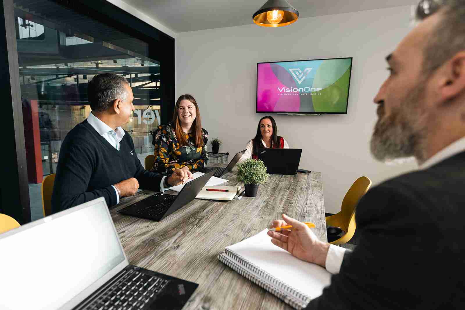 Expert Team Vision One